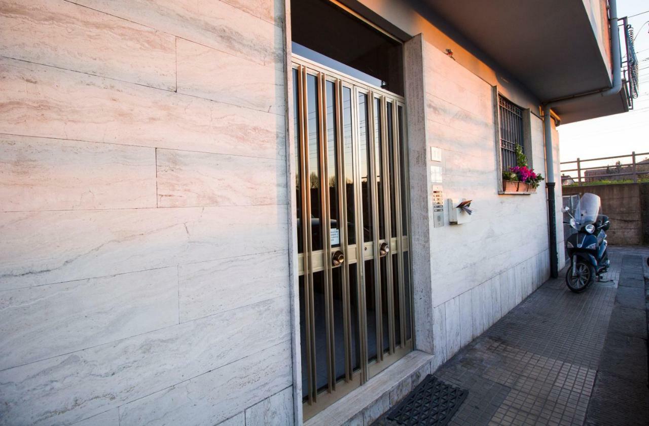 Innpisarentals - Pisa Riverside Apartment Zewnętrze zdjęcie