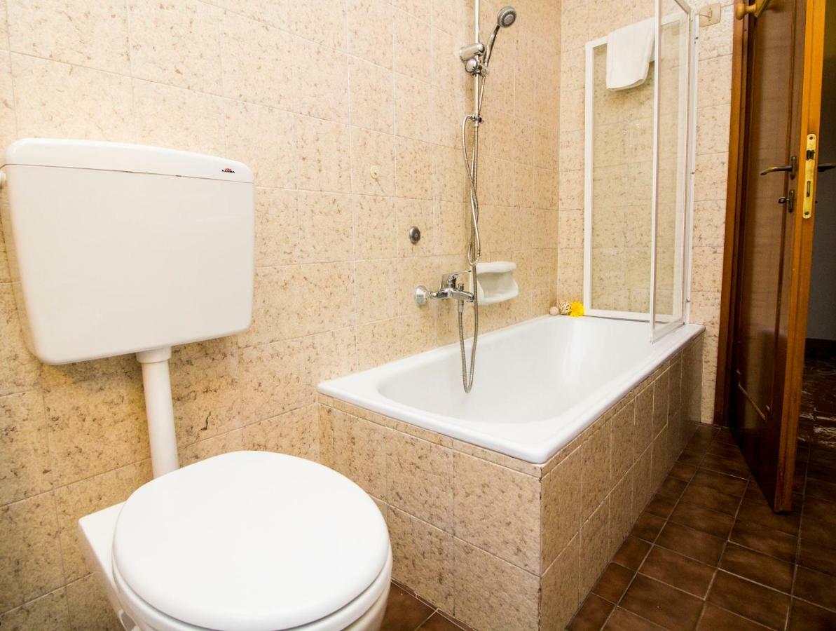 Innpisarentals - Pisa Riverside Apartment Zewnętrze zdjęcie