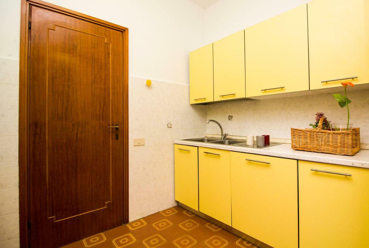 Innpisarentals - Pisa Riverside Apartment Zewnętrze zdjęcie