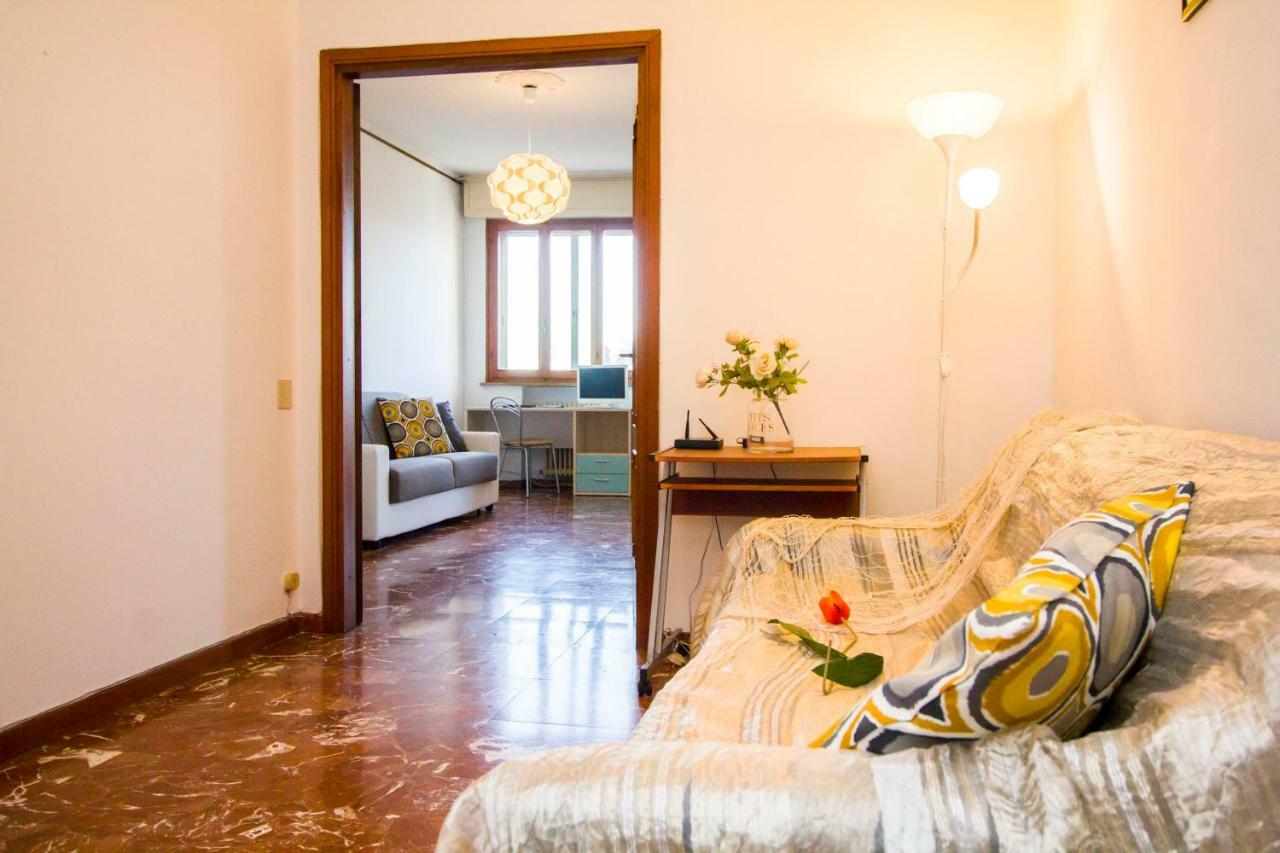 Innpisarentals - Pisa Riverside Apartment Zewnętrze zdjęcie